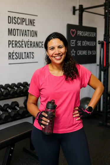 Charifa, coach sportive renforcement et remise en forme, en salle de sport et à domicile, Île-de-France